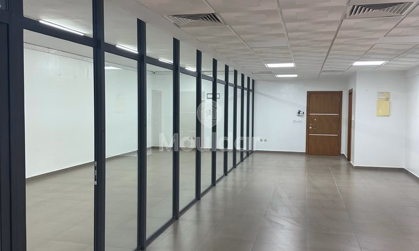 Bureau à Louer à Agadir - 130m² avec Ascenseur Bureau à Louer à Agadir - 130m² avec Ascenseur