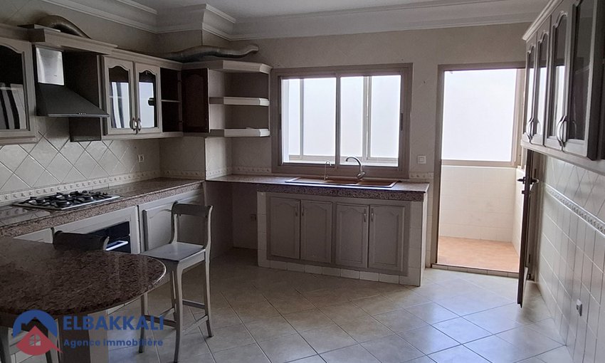 شقة للإيجار في طنجة: 5 غرف، إطلالة رائعة - view 17