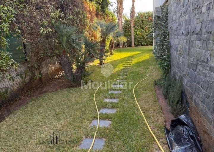 Rent Your Dream Villa in Bouskoura with Pool