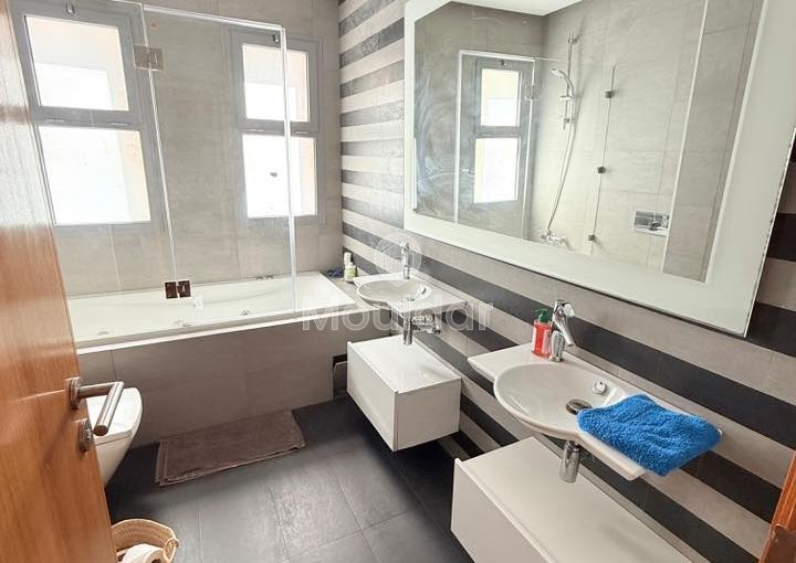 Stupendo Appartamento Arredato ad Ain Diab: Comfort e Modernità - view 15