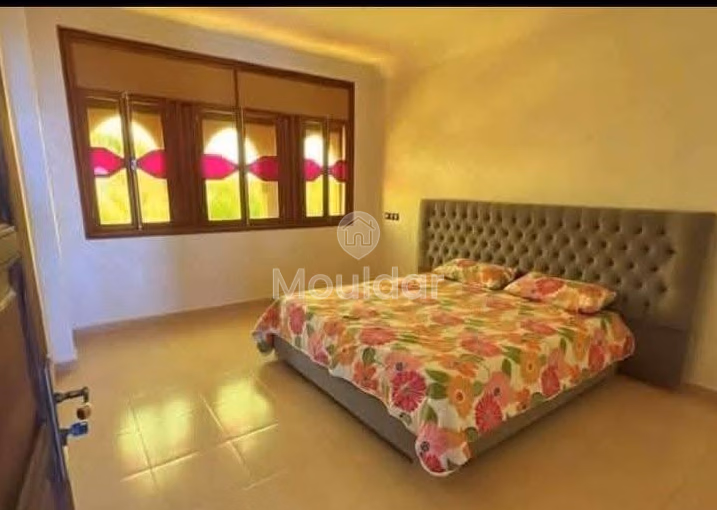 Villa Lujosa en Marrakech: 4 Habitaciones con Piscina y Jardín