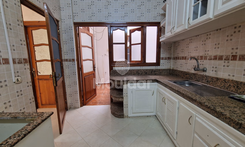 Apartment in Ksar el-Kebir: 2 Bedrooms and Charming Balcony