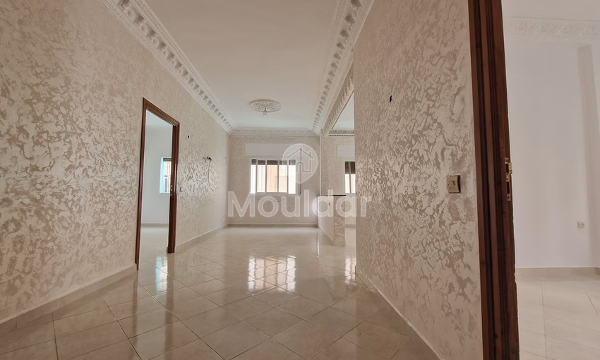 Apartment in Ksar el-Kebir: 2 Bedrooms and Charming Balcony