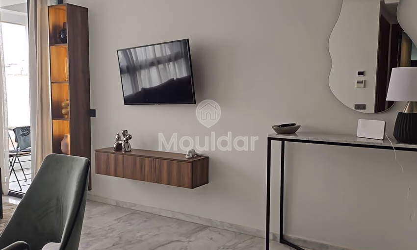 شقة للإيجار في الدار البيضاء: 51 متر مربع مع موقف سيارات مشمول