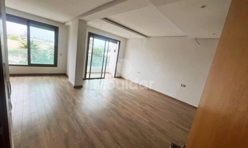 شقة ساحرة من غرفتي نوم للإيجار في عين دياب - view 2