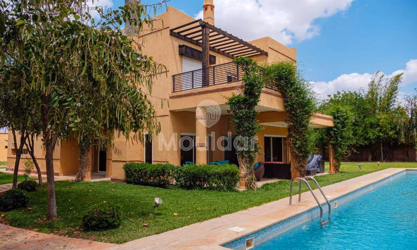 Villa à Louer à Marrakech : Luxe et Espace pour Vous