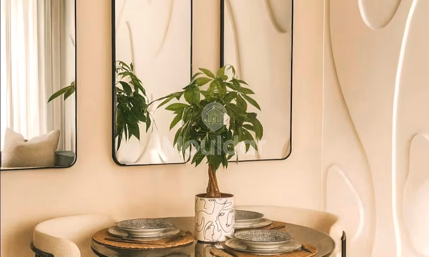 Estudio Amueblado en Alquiler en Casablanca - Racine, Listo para Habitar