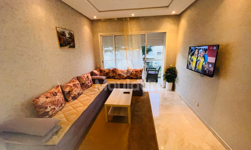 شقة للإيجار في بوزنيقة: 2 غرف نوم مع مسبح