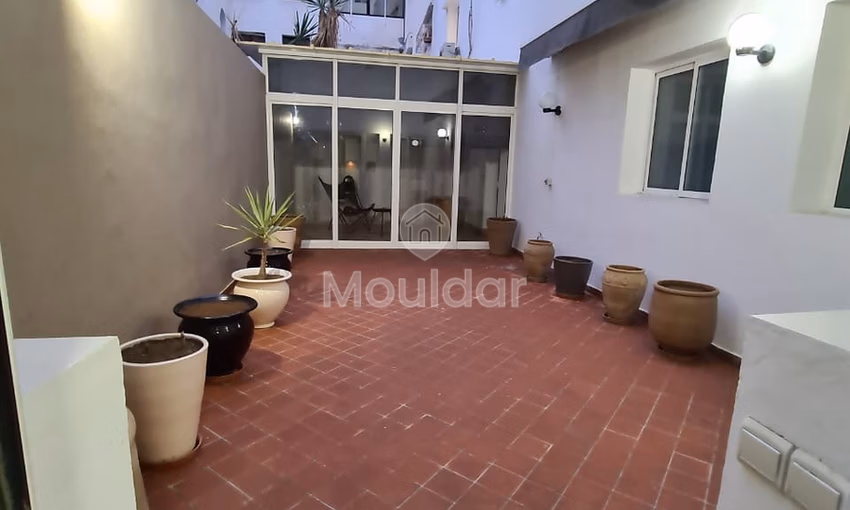 شقة أنيقة للإيجار في الدار البيضاء - بورغogne، 144 م² شقة أنيقة للإيجار في الدار البيضاء - بورغogne، 144 م²