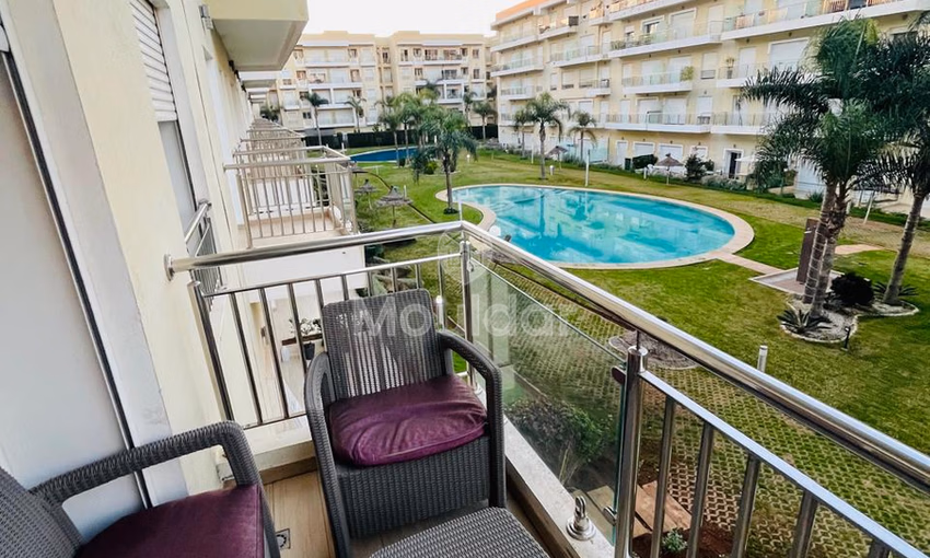 شقة للإيجار في بوزنيقة: 2 غرف نوم مع مسبح