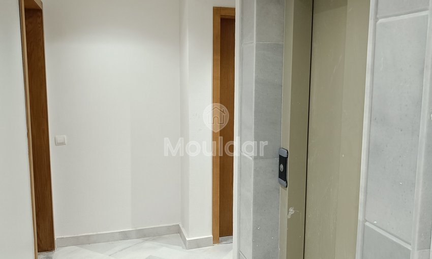 Casablanca'da 5. katta konfor ve modernlikte kiralık güzel bir stüdyo - view 5