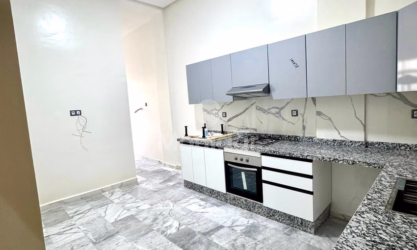 Spacious Apartment for Sale in Fez - Comfort and Amenities Spacious Apartment for Sale in Fez - Comfort and Amenities