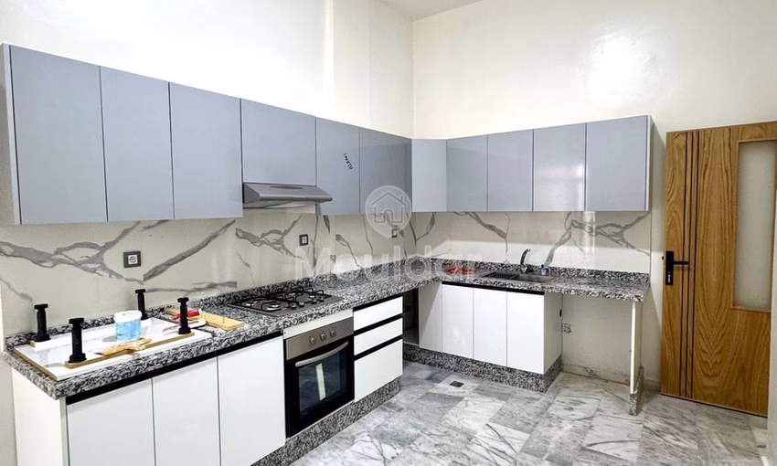 Spacious Apartment for Sale in Fez - Comfort and Amenities Spacious Apartment for Sale in Fez - Comfort and Amenities