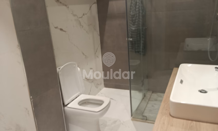 Appartement 3 Chambres à Louer à Casablanca - Racine, Confort Assuré