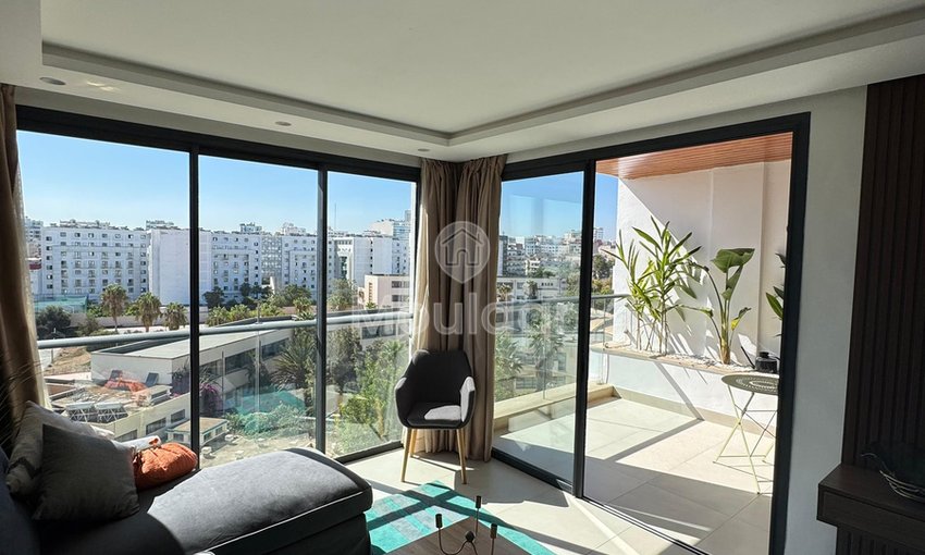 Entdecken Sie dieses hochwertige möblierte Studio in Anfa, in der Nähe des Lycée Lyautey. Eingebettet in eine luxuriöse Residenz im obersten Stockwerk, ist dieses Studio ideal für diejenigen, die Komfort und Eleganz suchen. - view 2