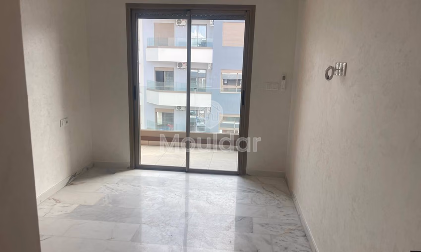 Studio à Louer à Casablanca - Roches Noires, Espace Optimal