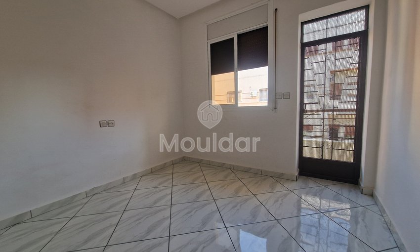 شقة للإيجار في القصر الكبير مع شرفة ساحرة - view 4