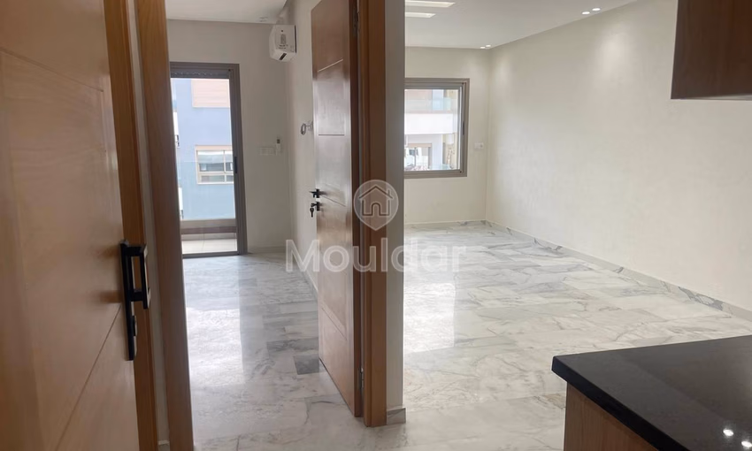 Studio à Louer : Charmant Écrin à Casablanca - Roches Noires