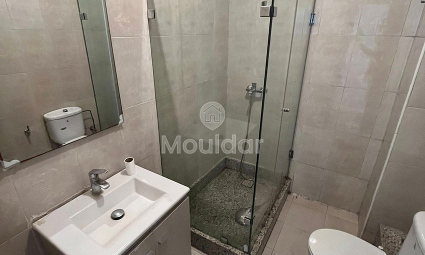 Çekici bir teraslı kiralık stüdyo Casablanca'da - view 10