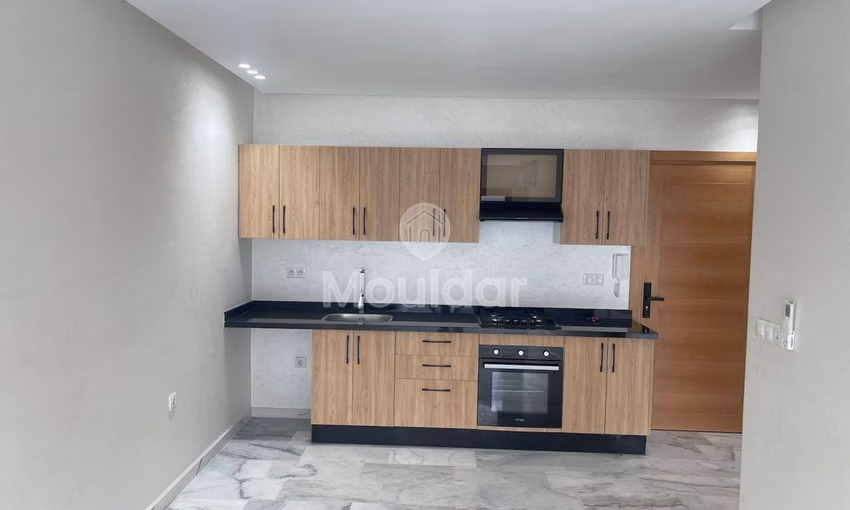 Studio à Louer à Casablanca - Roches Noires, Espace Optimal