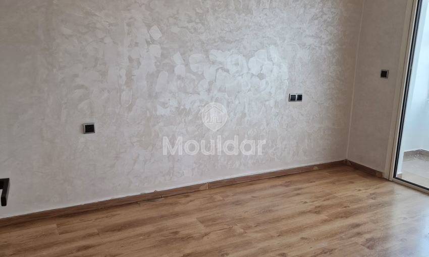 شقة 3 غرف للبيع في تمارة مع شرفة شقة 3 غرف للبيع في تمارة مع شرفة