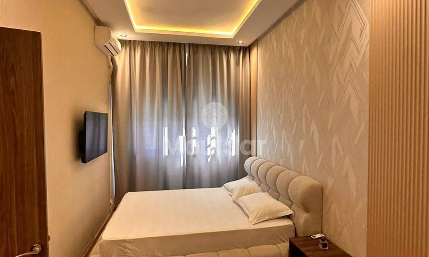 De închiriat: Apartament modern cu balcon în Casablanca - view 2
