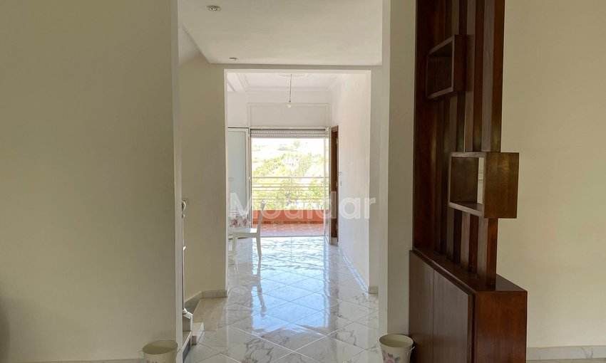 فيلا عصرية في الرباط: 4 غرف نوم، حديقة وشرفة - view 9