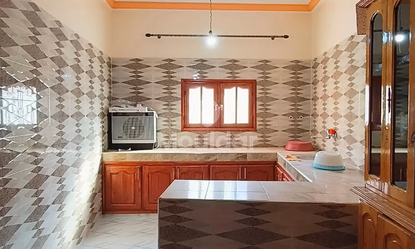 Maison à vendre à Ouarzazate avec jardin, 249 m²