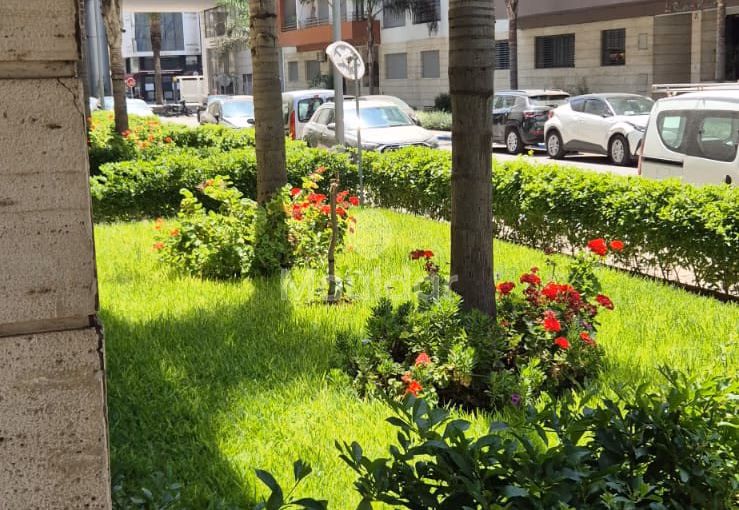 Location Vacances: Appartement Moderne à Casablanca Location Vacances: Appartement Moderne à Casablanca