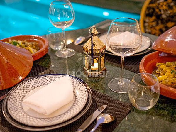 رياض فاخر في مراكش: راحة وهروب شامل