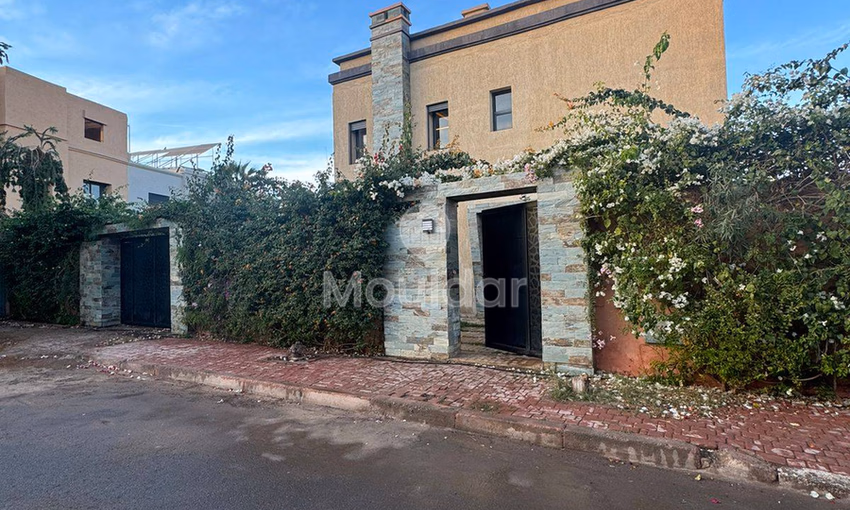 Villa de Luxe à Marrakech : 4 Chambres avec Piscine Villa de Luxe à Marrakech : 4 Chambres avec Piscine
