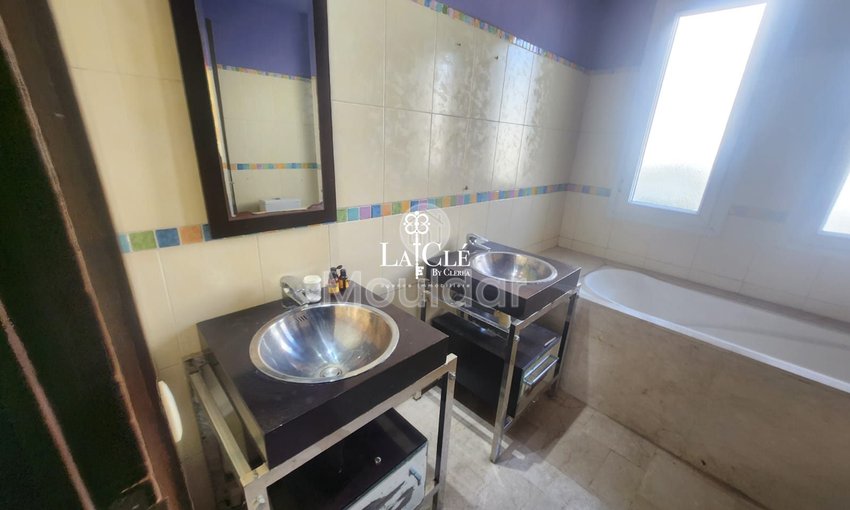 فيلا فاخرة في الدار البيضاء: أناقة وراحة لا تضاهى - view 20