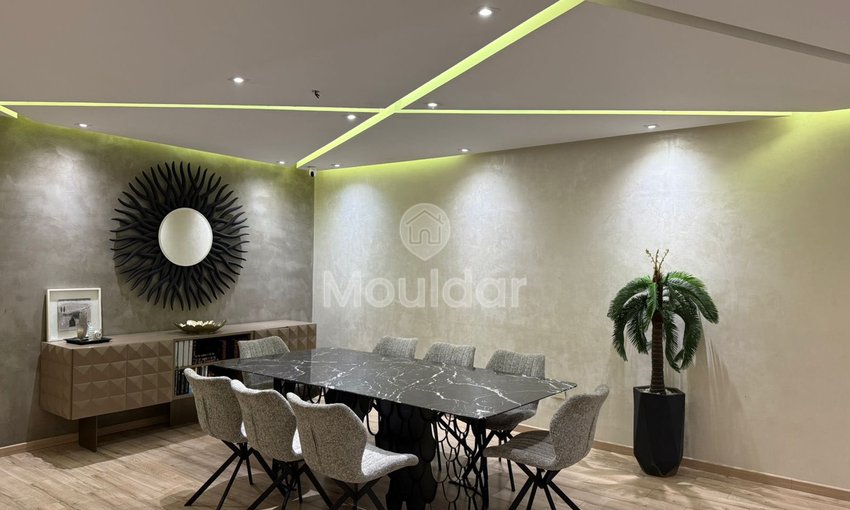 Casablanca'da balkonlu ve şömineli geniş bir daire - view 8