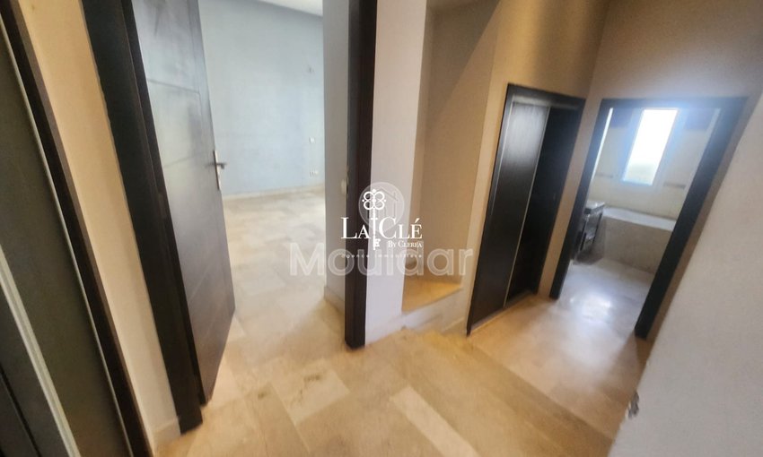 فيلا فاخرة في الدار البيضاء: أناقة وراحة لا تضاهى - view 14