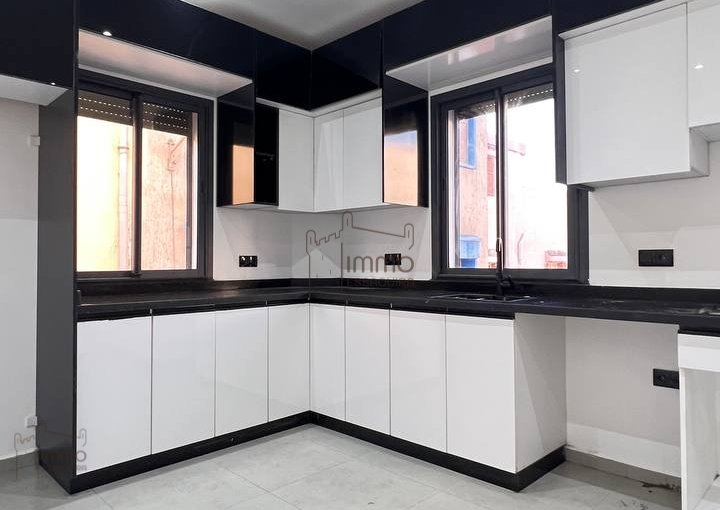 Centric Apartment in Essaouira: 96m² - view 3