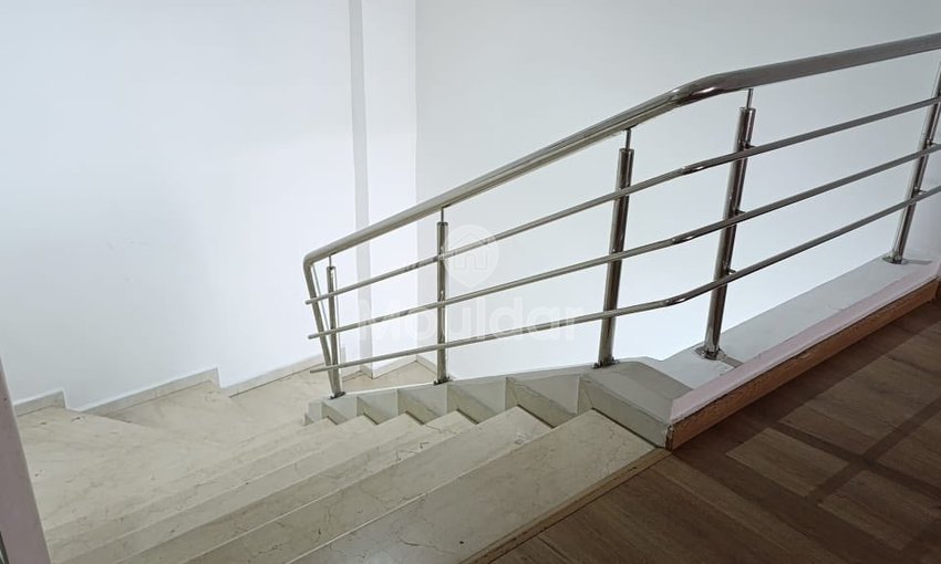 Εξαιρεμένη Ευκαιρία: Εμπορικό Κτήριο προς Πώληση στη Καζαμπλάνκα - view 4