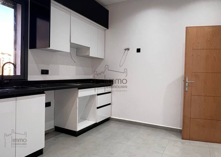 Centric Apartment in Essaouira: 96m² - view 9