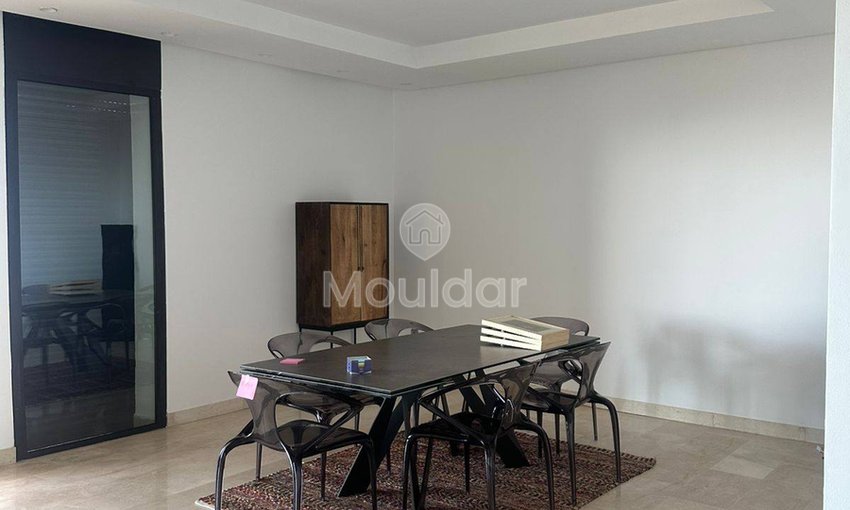 شقة رائعة للايجار بإطلالة على البحر، عين دياب - view 4