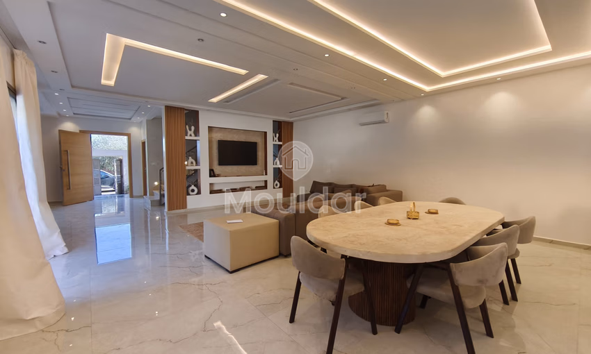 Villa de Lujo en Marrakech: 5 Habitaciones, Piscina y Seguridad Villa de Lujo en Marrakech: 5 Habitaciones, Piscina y Seguridad