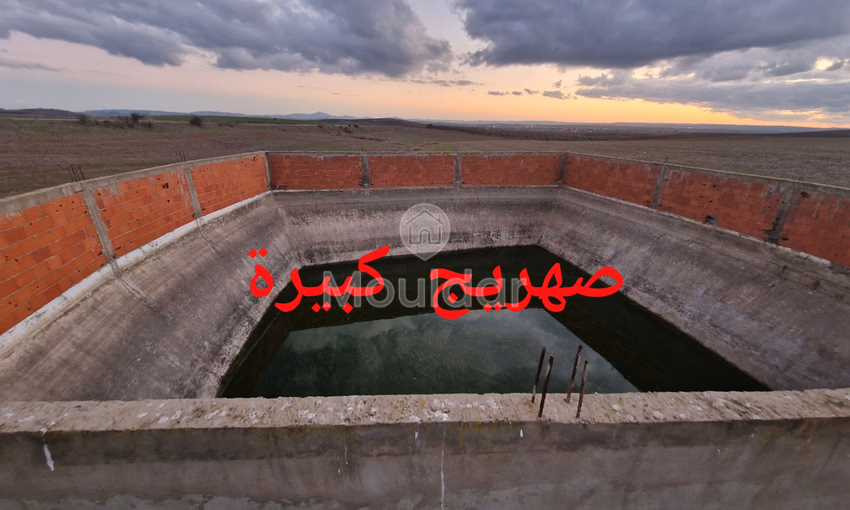 أراضٍ زراعية للبيع في القصر الكبير - 140,000 م²