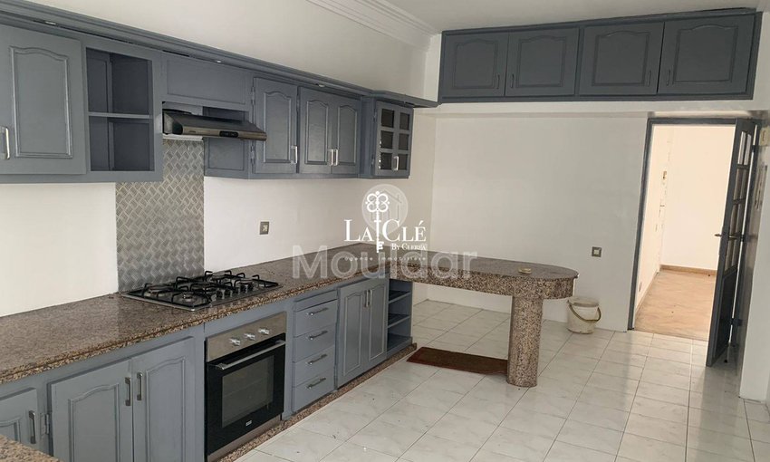 Charming 3-Bedroom Apartment for Sale in Racine, Casablanca - view 7