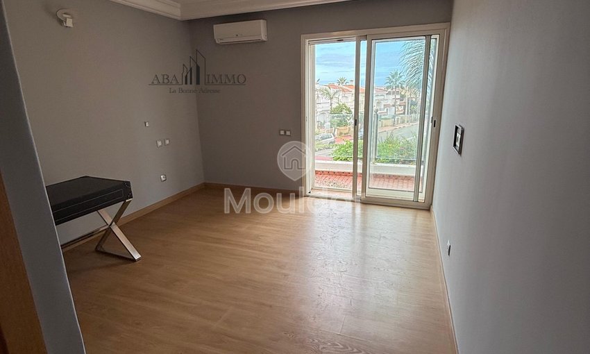 فيلا حديثة للإيجار في دار بوعزة: الراحة والأمان - view 4