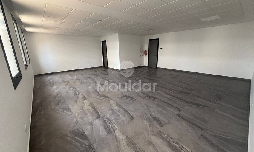 مكتب للإيجار في مدينة الدار البيضاء المالية - 96م²، مواقف سيارات مشمولة - view 3