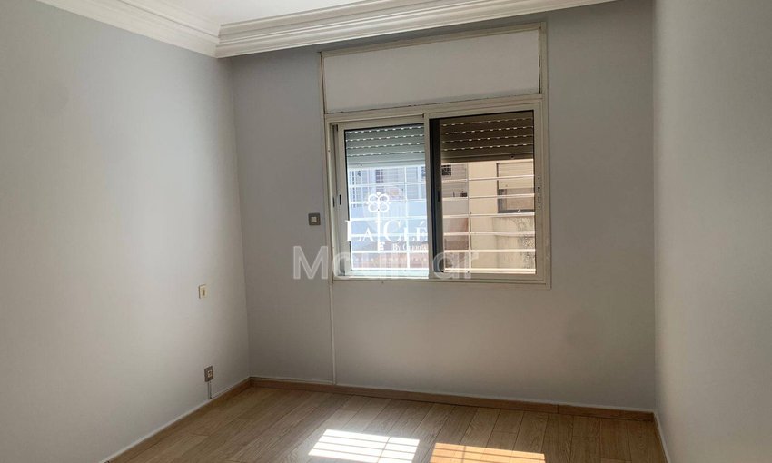 Charming 3-Bedroom Apartment for Sale in Racine, Casablanca - view 4