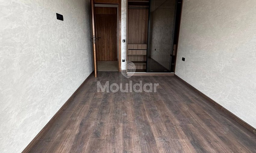 Studio à Louer à Casablanca avec Terrasse et Ascenseur - view 3