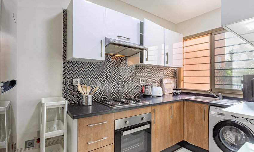 Luxury Apartment in Marrakech: 3 Bedrooms and Pool - view 23