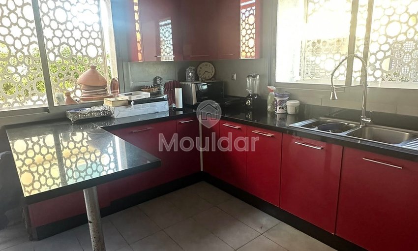 فيلا رائعة في الدار البيضاء: ٤ غرف نوم، مسبح وأمن - view 8