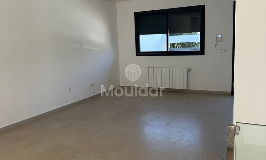 Villa Spacieuse à Dar Bouazza : Élegance et Confort - view 5