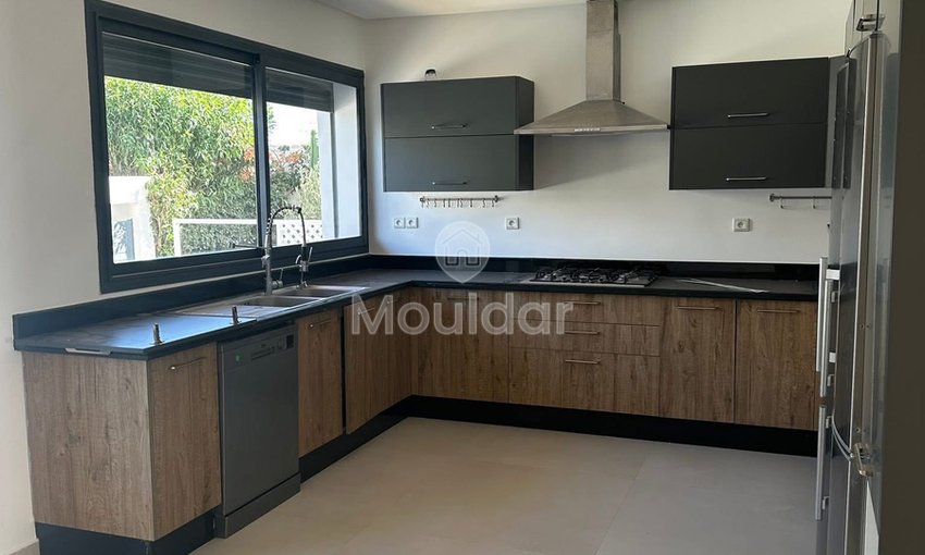 Villa Spacieuse à Dar Bouazza : Élegance et Confort - view 11