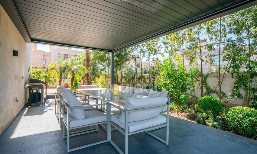 الهروب إلى مراكش: فيلا فاخرة مع مسبح وحديقة خاصة - view 8